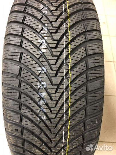Kumho Solus 4S HA32 275/35 R20 110W