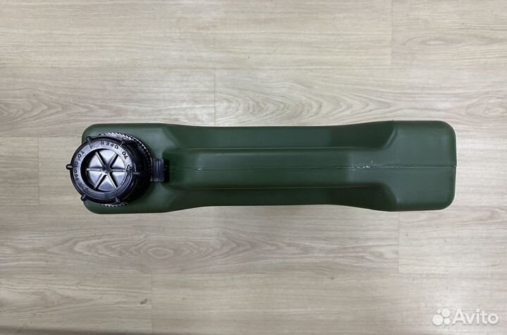 Плоская канистра Экстрим + 20 литров (хаки)