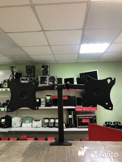 Кронштейн для мониторов