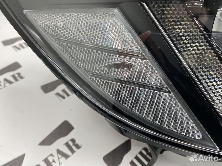 Фара правая Jaguar XF II 2015-2020 xenon