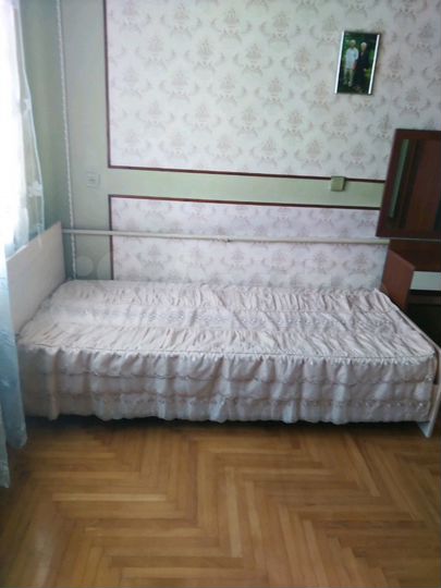 Комната 20 м² в 4-к., 2/2 эт.