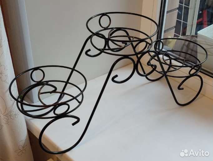 Подставка для цветов на подоконник