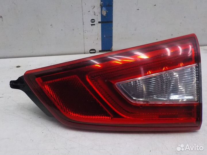 Фонарь задний правый внутренний Nissan Qashqai 201