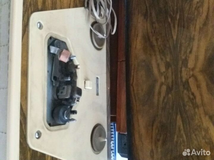 Ламповый магнитофон 