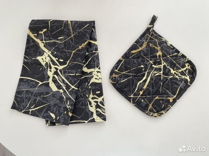 Два набора полотенце с прихваткой