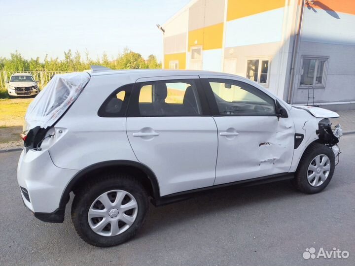 Mitsubishi ASX 1.6 МТ, 2021, битый, 9 023 км