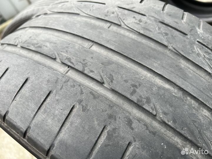 Bridgestone Potenza S001 225/40 R19 и 255/35 R19 89Y