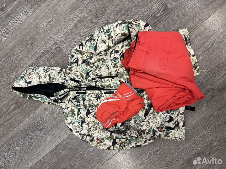 Горнолыжный костюм женский