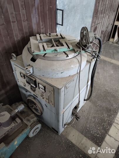 Установка вибрационная механическая ув-70/200