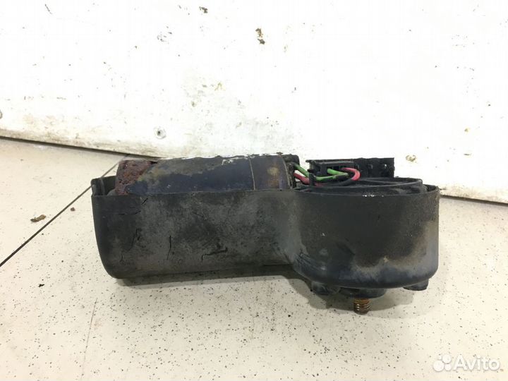 Моторчик стеклоочистителя передний