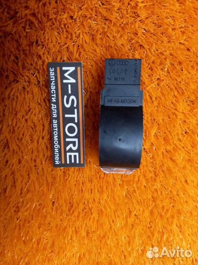 Плафон освещения Audi A4 B8/8K cabb 2008