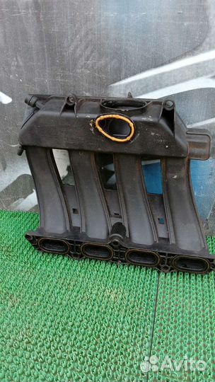 Впускной коллектор Рено Меган1 scenic