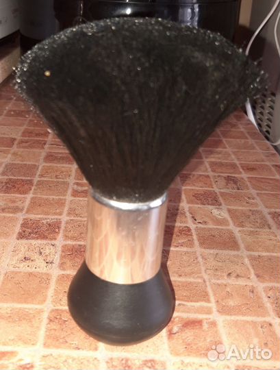 Парикмахерская щётка