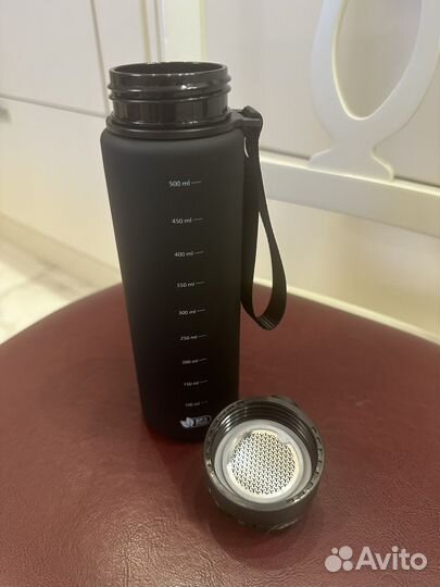 Бутылка для воды спортивная