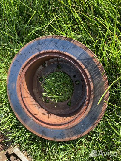 Задние суппорта и тормозные диски на галант 8