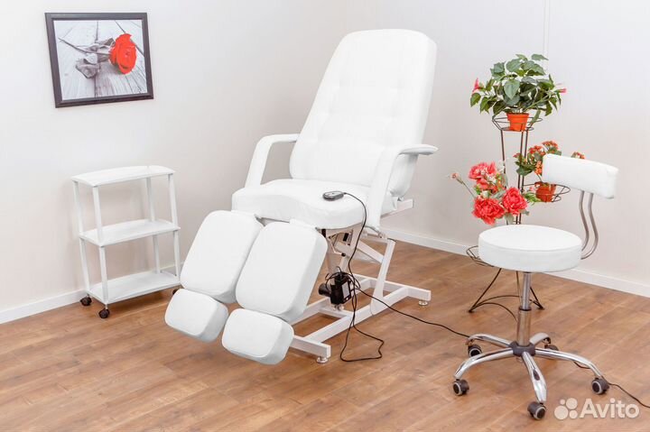 Педикюрное кресло-кушетка с 1 мотором «Элегант 1»