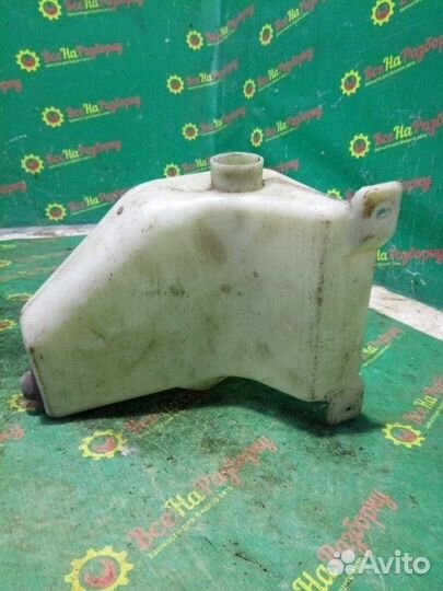 Бачок омывателя Kia Clarus седан 1.6 2000