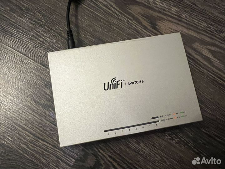 Ubiquiti unifi switch 8 свитч/маршрутизатор