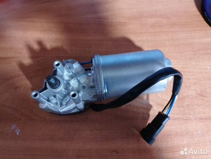 Мотор стеклоочистителя на kalina