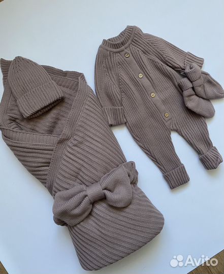 Вязаные комплекты на выписку новые