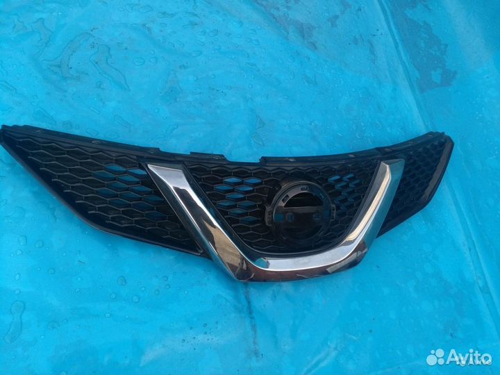 Решетка радиатор Nissan Qashqai J11