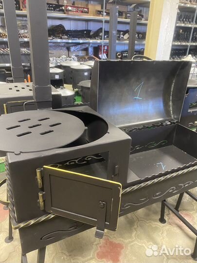 Мангал с крышкой