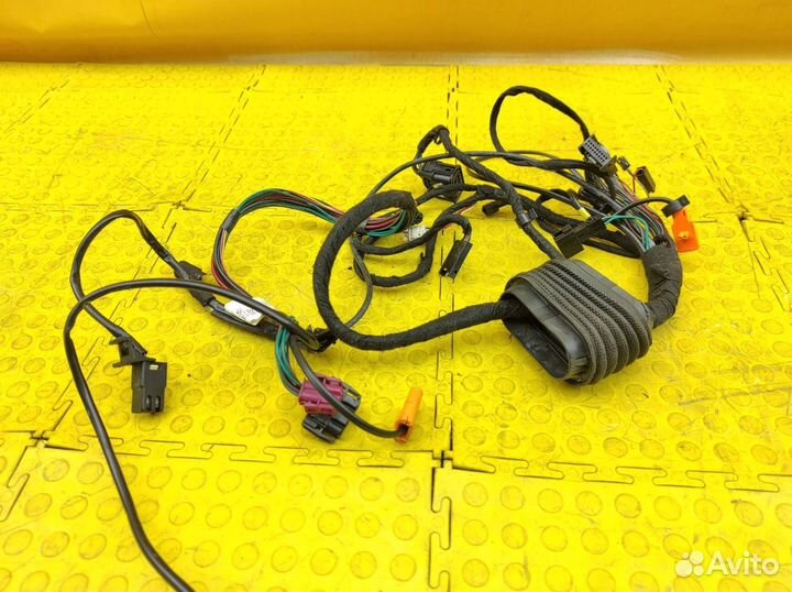 Проводка двери передняя левая Mercedes-Benz S210