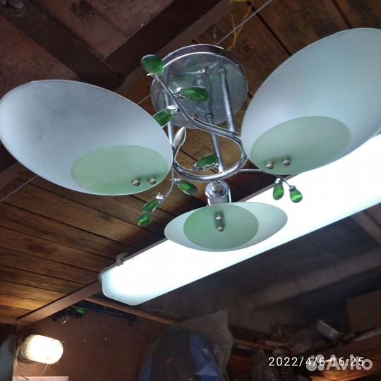 Люстры, в наличии 2 штуки