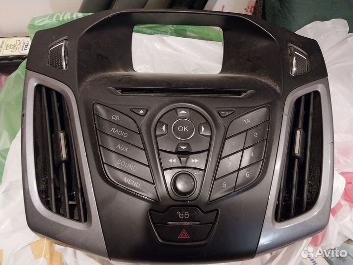 Панель магнитолы Ford focus 3