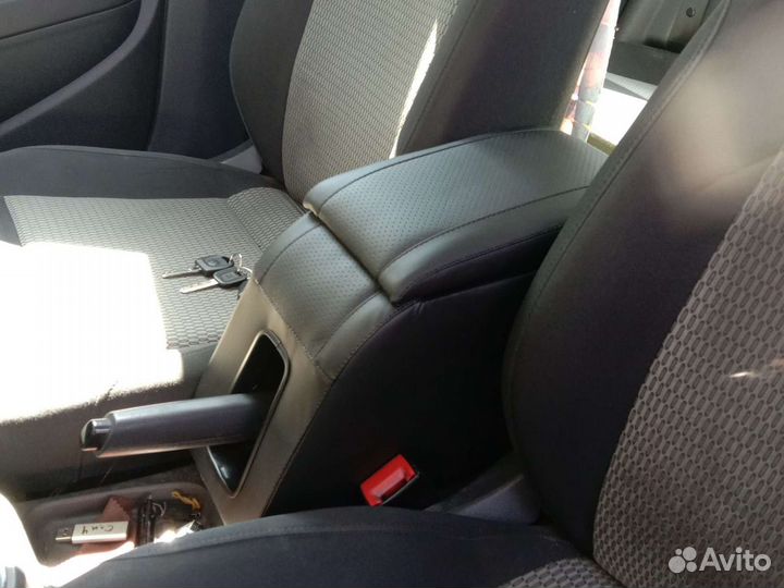 Подлокотник Гранта