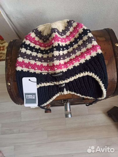 Шапка для девочки новая