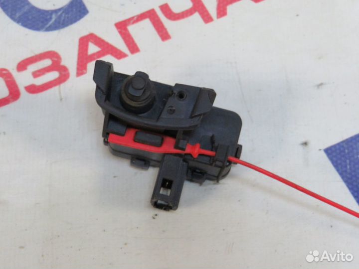 Привод лючка топливного бака audi A4 8K2, 8K5