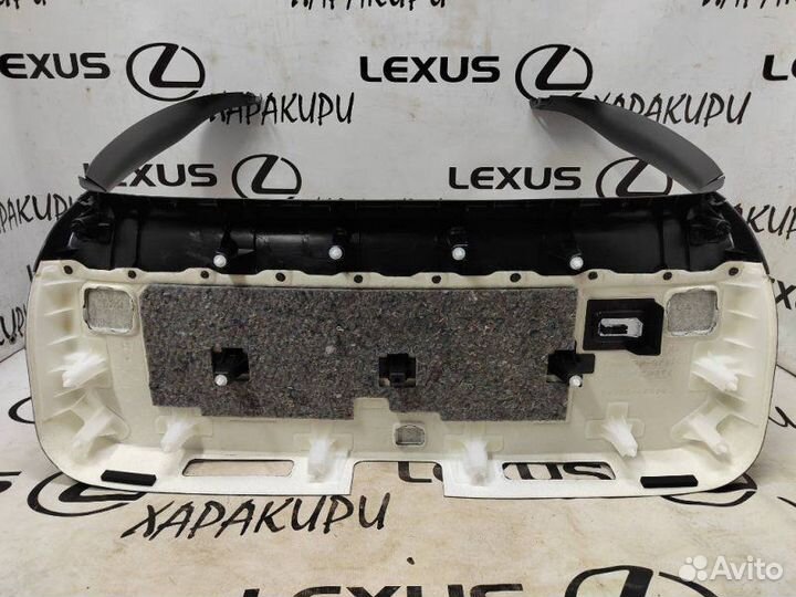 Обшивка двери багажника Lexus Rx4 Rx200T Rx300