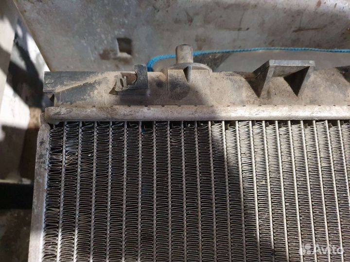 Радиатор охлаждения хендай элантра XD 1.8-2.0 МКПП