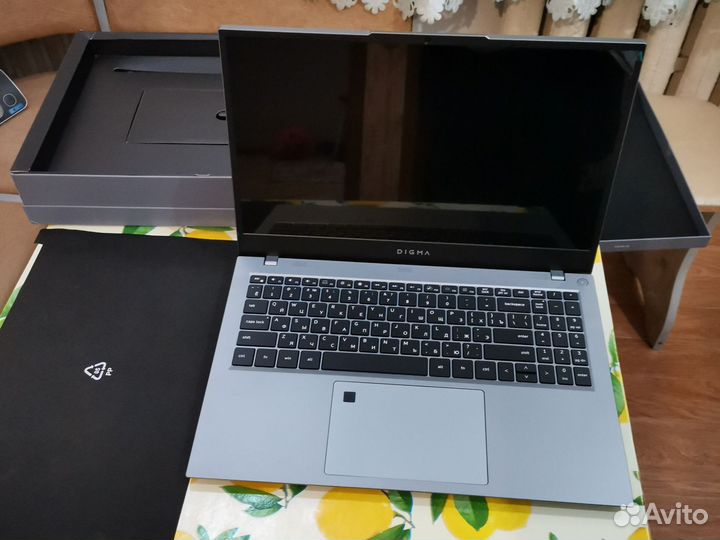 Ноутбук Digma Pro Fortis M