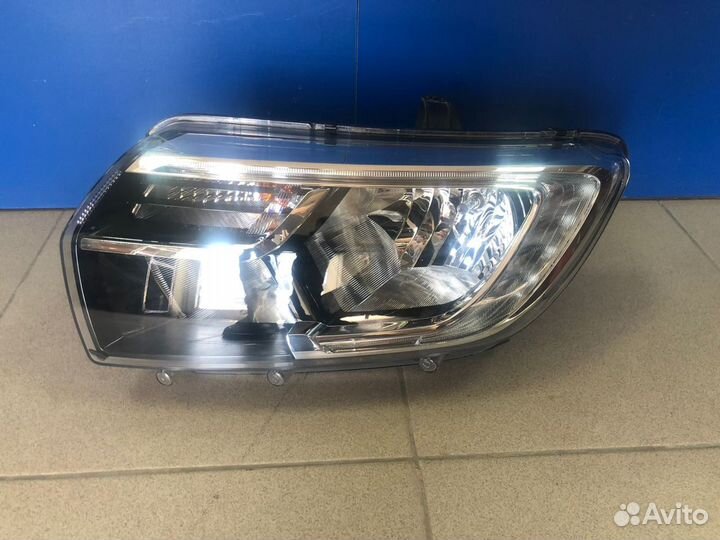 Фара левая Renault Logan 2 Sandero Restail
