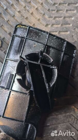 Маслоотражатель Audi 053103623