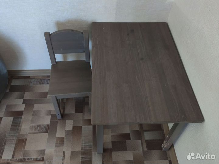 Стол и стул IKEA