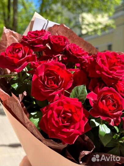 Красные розы Цветы букеты