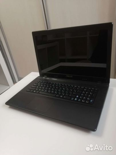 Большой игровой Asus 17