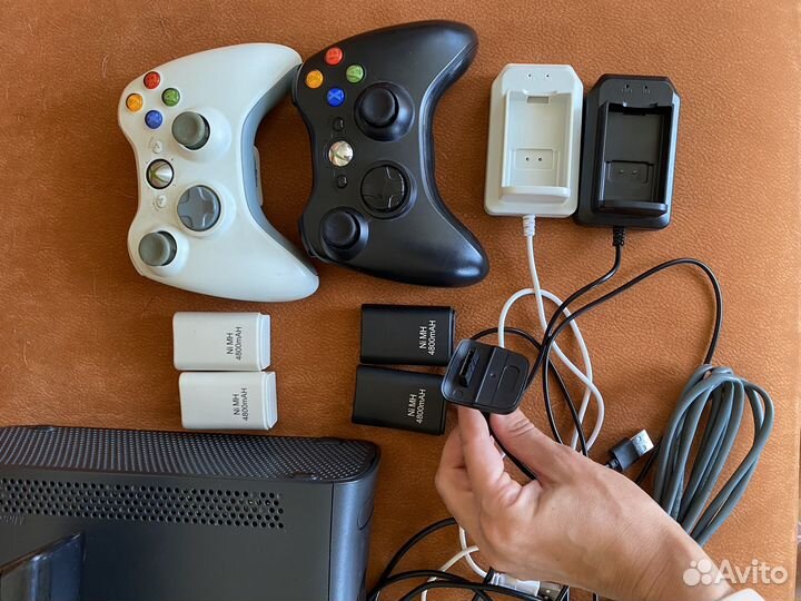 Xbox 360 с кинектом и другими плюшками