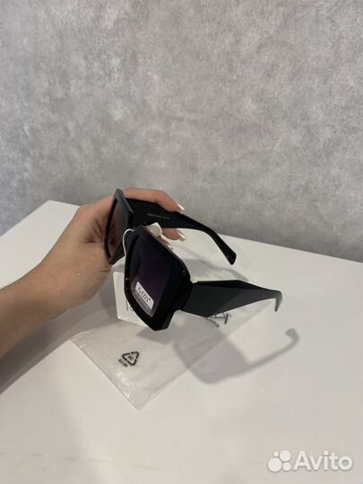 Солнцезащитные очки новые