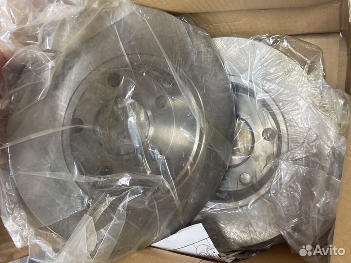 Задние тормозные диски Audi A6 C5