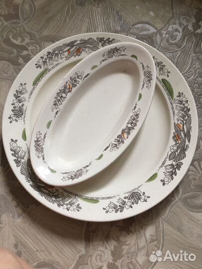 Набор тарелок