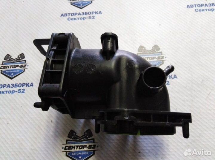 Воздуховод Volkswagen Golf 6 CAV