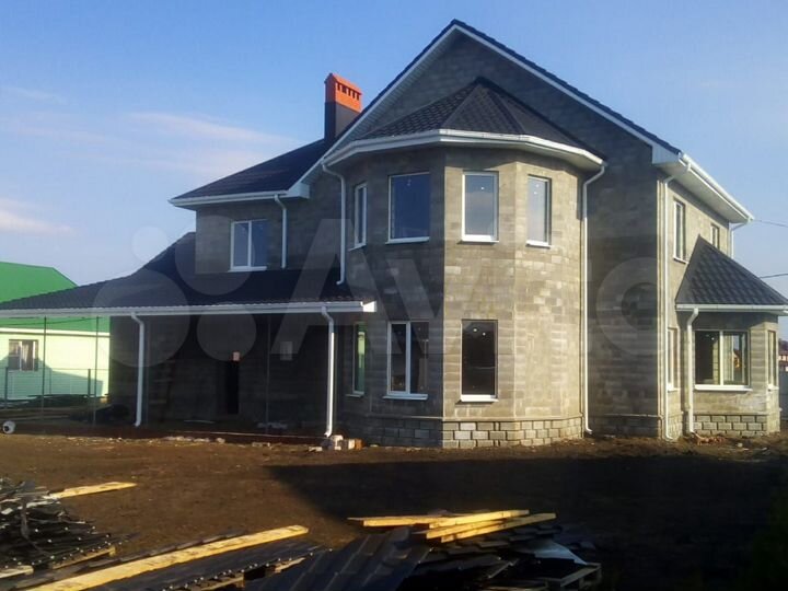 Дом 288 м² на участке 21 сот.