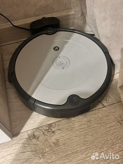 Робот пылесос iRobot Roomba 698