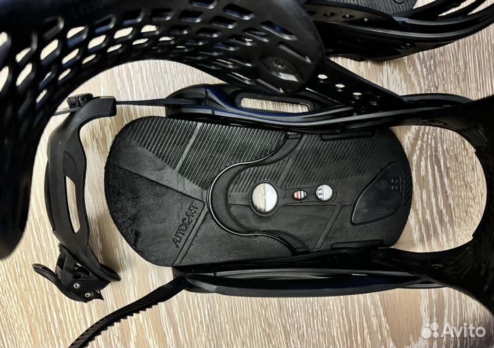 Крепления сноубордические Burton Genesis EST