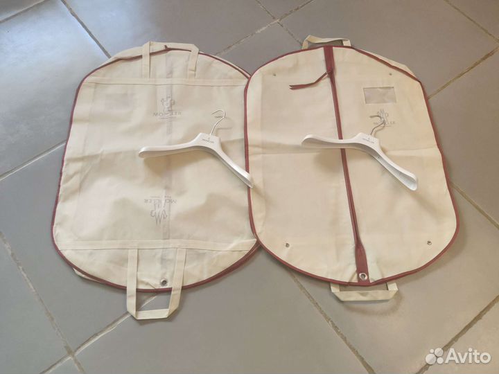 Чехол+вешалка Moncler