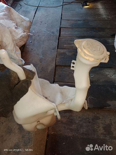 Бачок омывателя mitsubishi space star